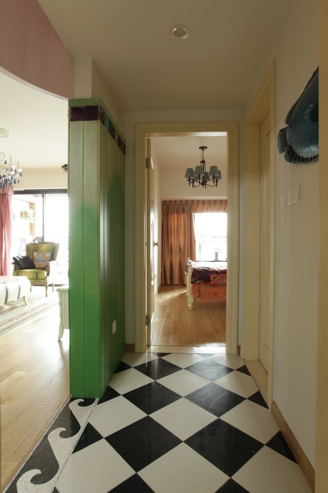 后现代风格设计室内过道装潢效果图片