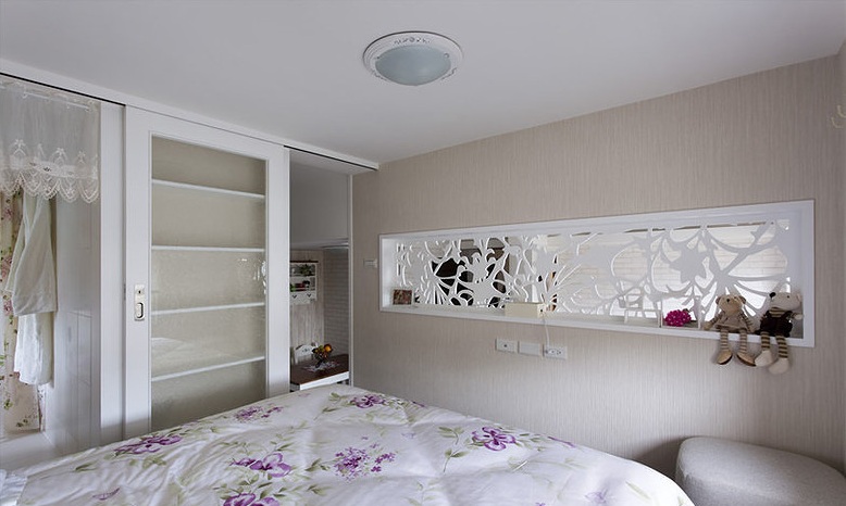 清新简约田园卧室背景墙中的窗棂装饰设计 - 效果图