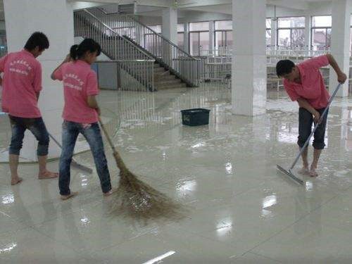 地砖防滑剂有什么用 地砖防滑剂的使用方法 - 选购指南