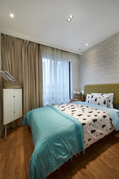 自然木质北欧儿童房飘窗床效果图