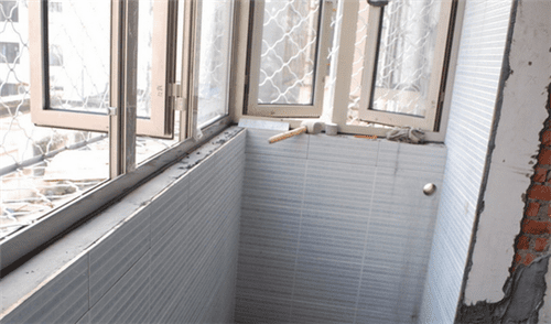 阳台需要贴墙砖吗 阳台墙砖贴多高合适 - 翻新攻略