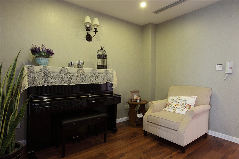 田园风格家居钢琴放置设计 - 效果图