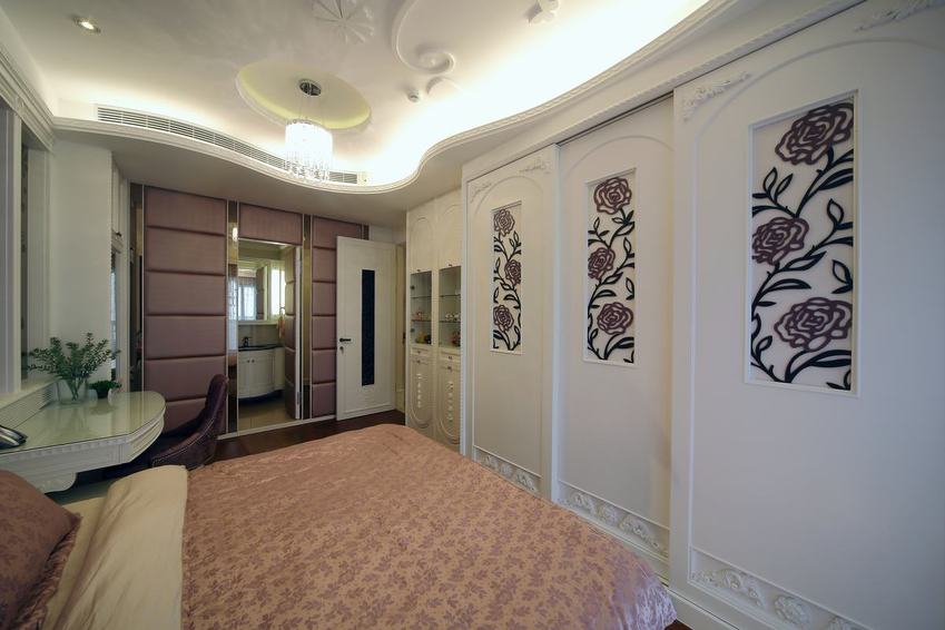 雅致新古典主卧隔断设计 - 效果图