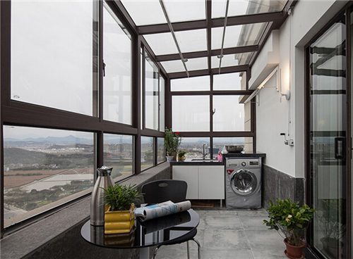 阳台地板砖铺贴效果图 阳台瓷砖挑选方法大全 - 选购指南