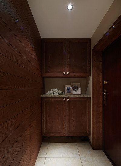 深沉独特美式乡村风格入户玄关装修图 - 效果图