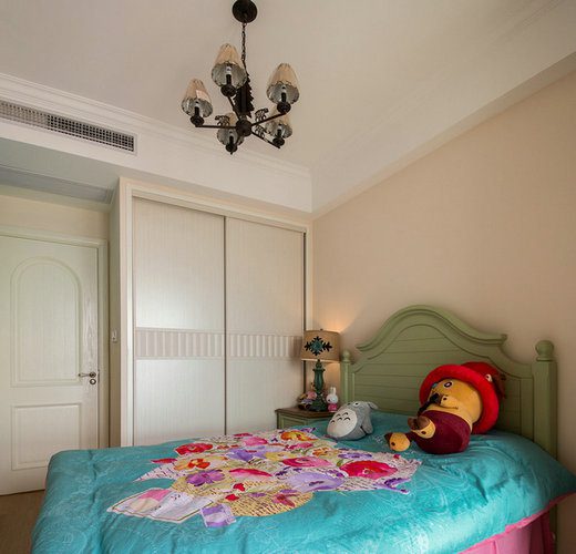 简约衣柜儿童房装修效果图