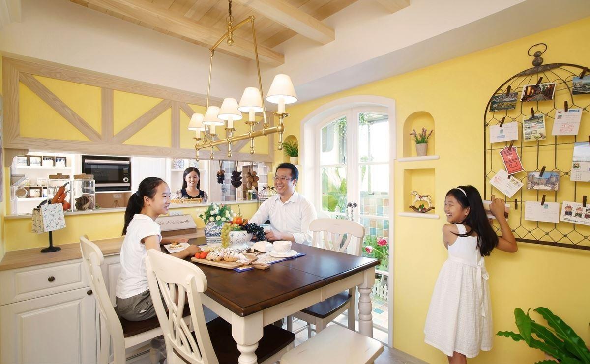 浅黄色清新田园风三居餐厨房一体设计装潢图 - 效果图