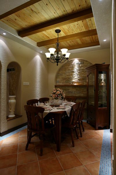 质朴中式田园餐厅实木吊顶效果图