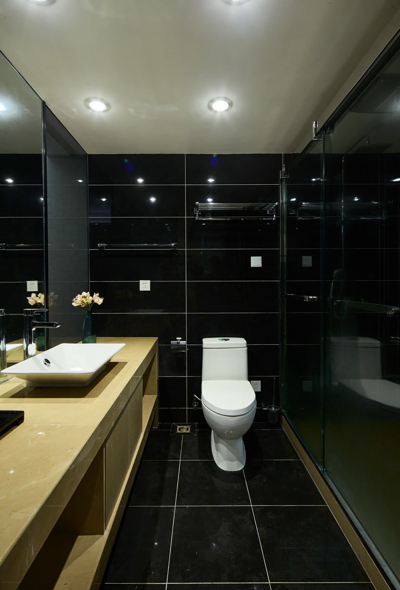 时尚黑现代风格洗手间效果图
