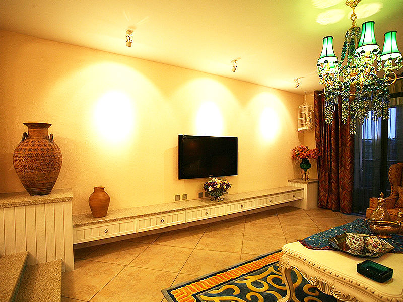 色彩丰富地中海风格客厅电视背景墙效果图