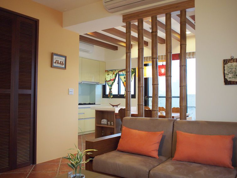 简约日式客厅创意隔断装修 - 效果图