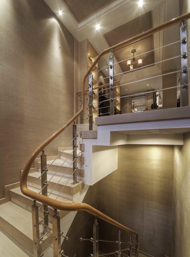 雅致新古典别墅楼梯护栏装饰设计图 - 效果图