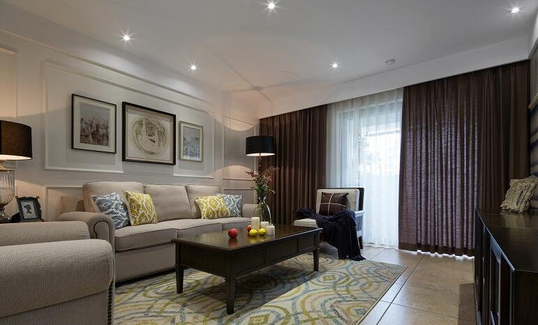 美式悠闲风石膏照片墙客厅效果图