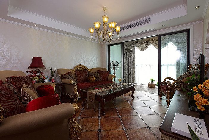 华丽欧式复古三居客厅设计装修案例图 - 效果图