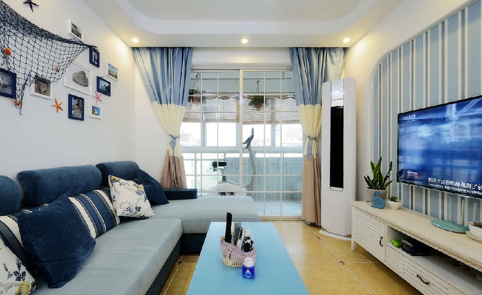 清爽蓝色地中海客厅效果图