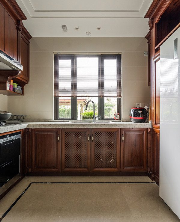 成熟中式风格厨房实木橱柜装修图 - 效果图