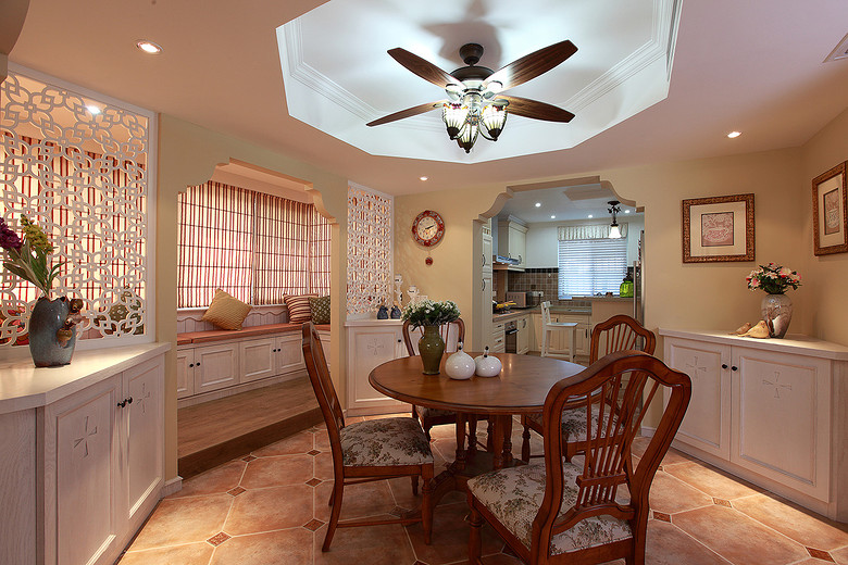 温馨复古美式餐厅垭口设计欣赏图 - 效果图