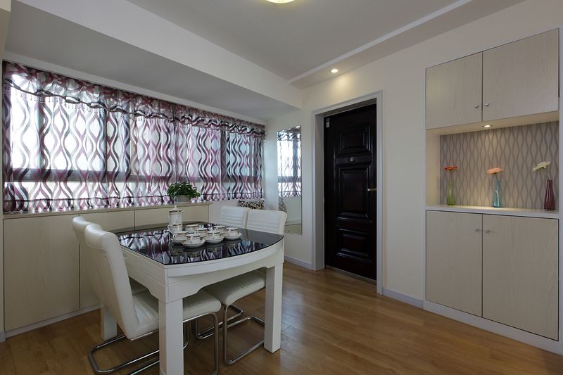 简约风格小餐厅四人位餐桌效果图