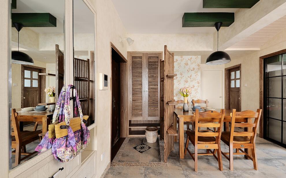 家庭入门玄关实木田园风格装饰效果图