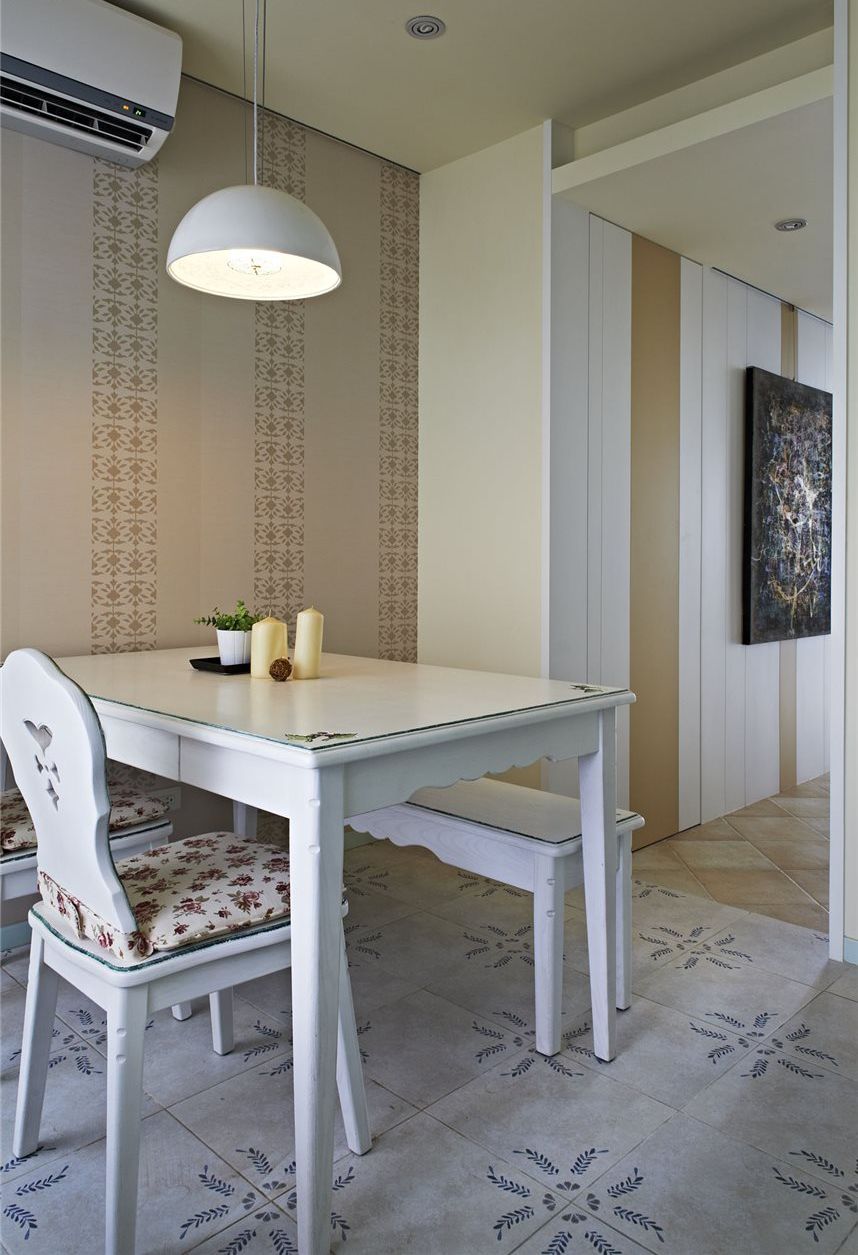 简欧小户型餐厅效果图