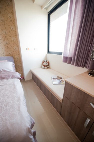 简约装修卧室飘窗柜设计 - 效果图