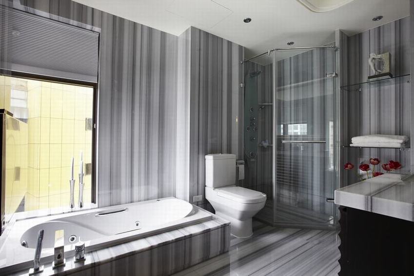 灰白相间现代卫生间效果图