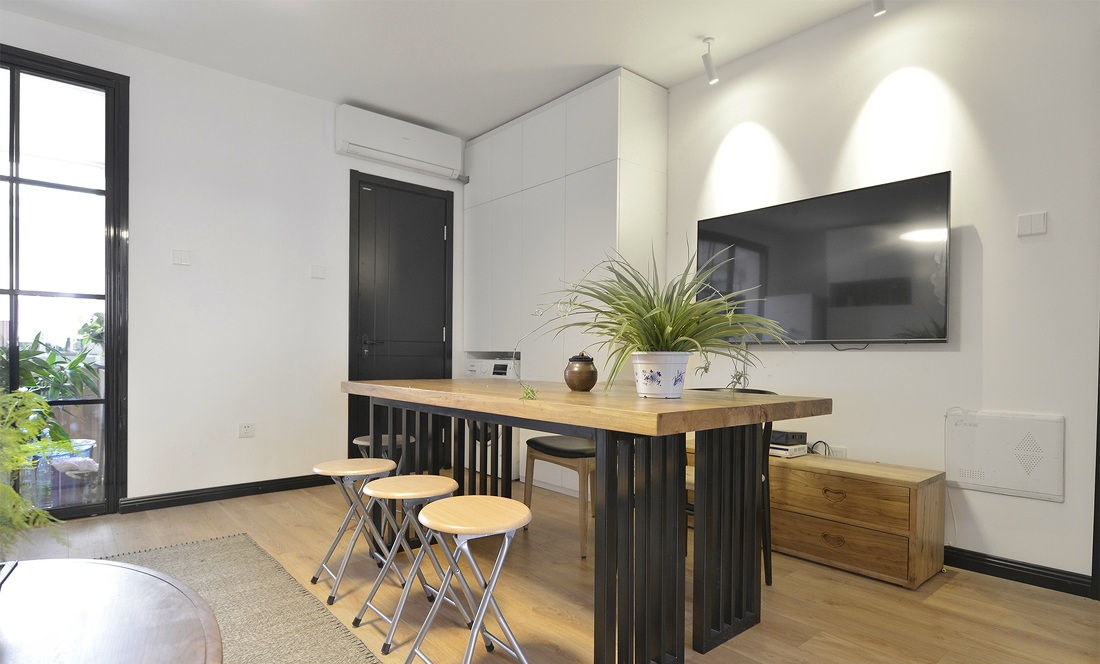 极简现代中式风格餐厅铁艺餐桌装饰效果图