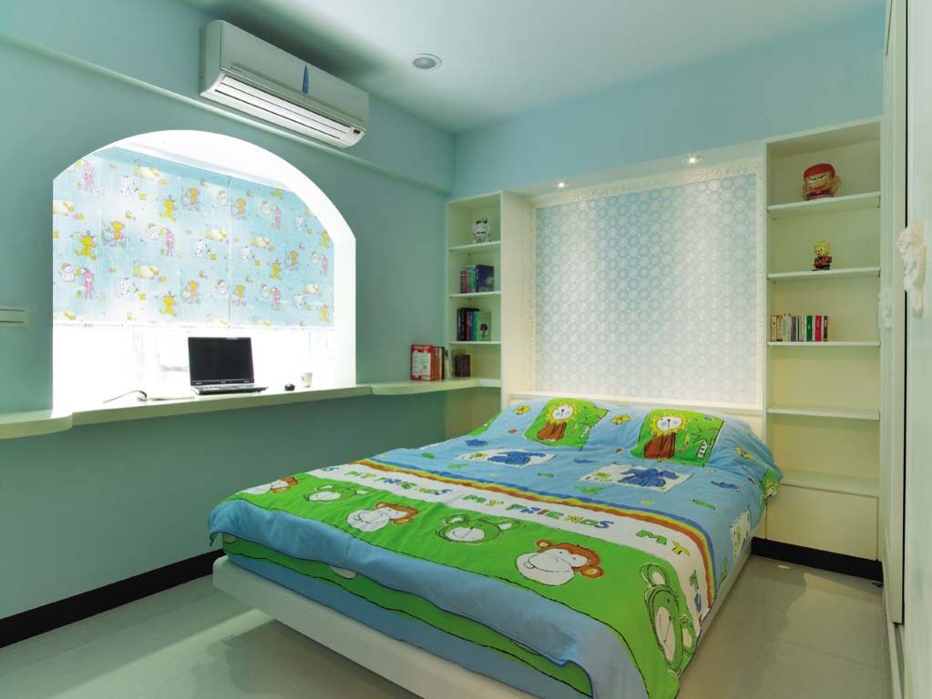 蓝色调清爽简约儿童房案例图 - 效果图