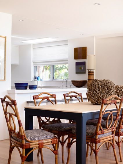 极具自然风情现代餐厅餐桌椅装饰效果图