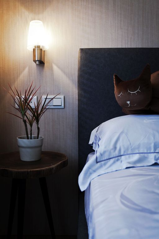 时尚现代卧室壁灯设计 - 效果图