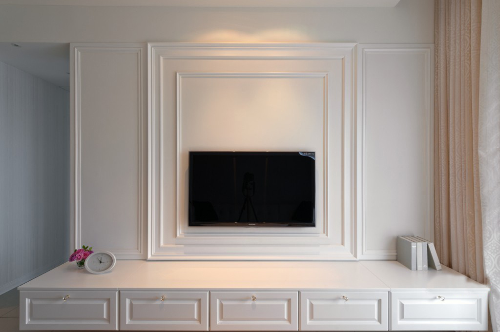 纯白浪漫简欧风格电视背景墙效果图