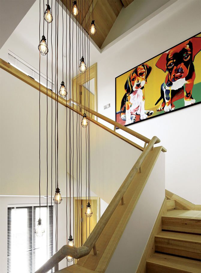 清新混搭复式楼梯间灯饰欣赏 - 效果图