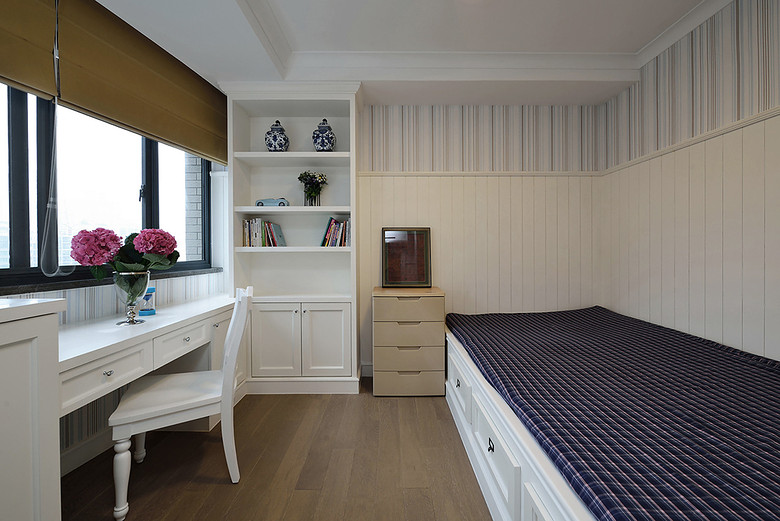 花语简约美式儿童房背景墙效果图