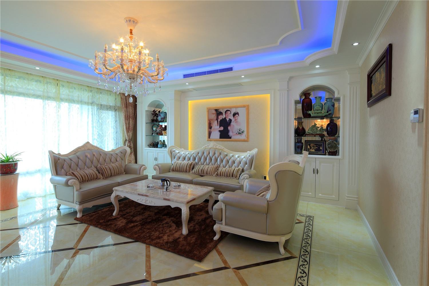 时尚大气简欧风格客厅灯具搭配设计效果图