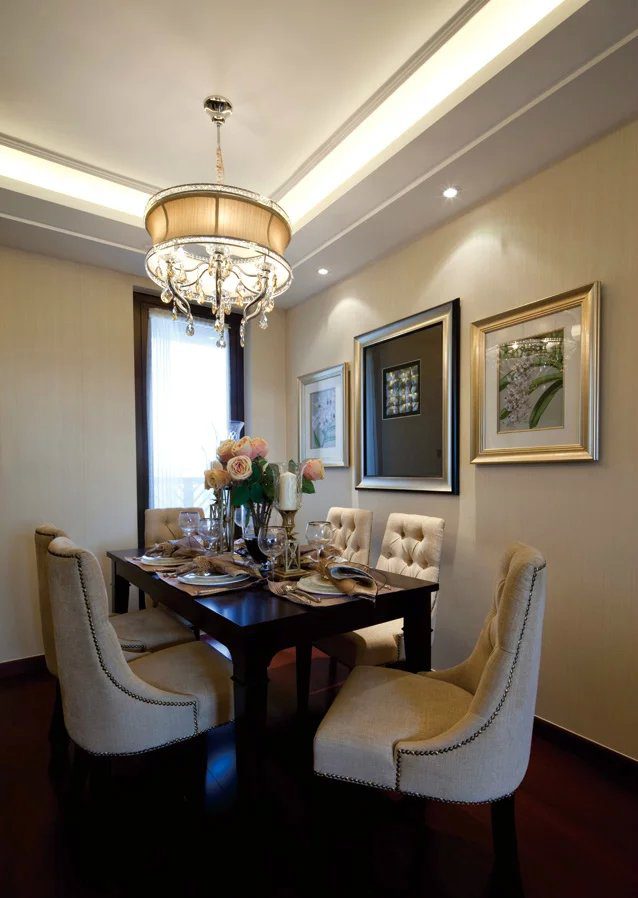 奢华欧式复古风餐厅照片墙效果图