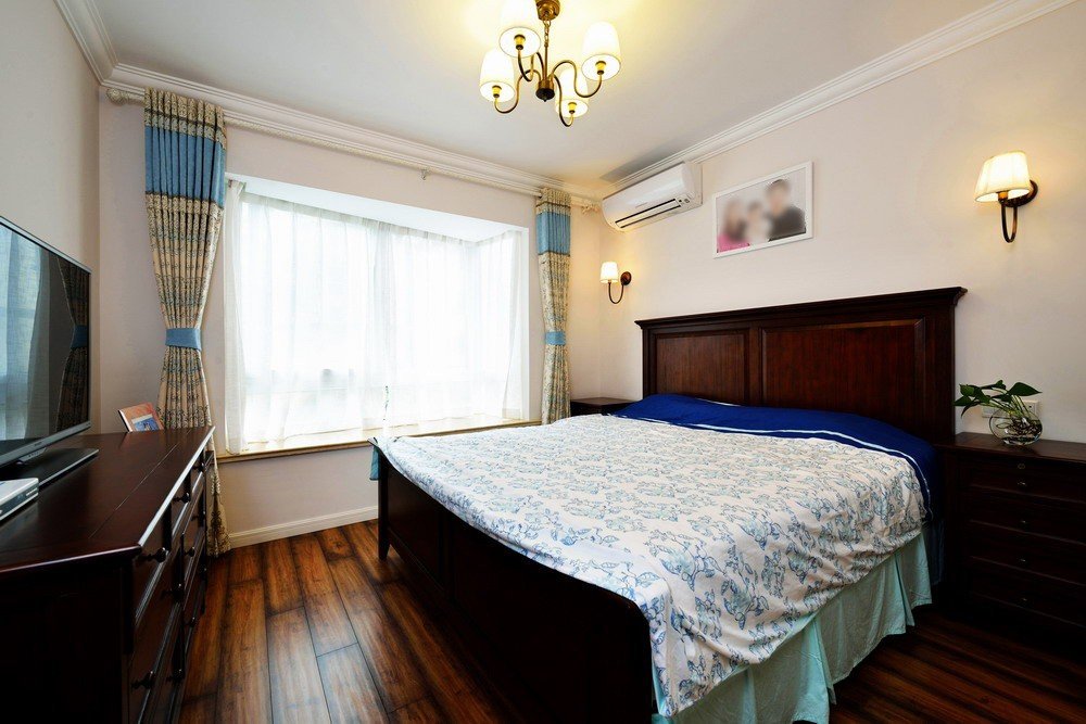 美式地中海混搭卧室飘窗设计效果图