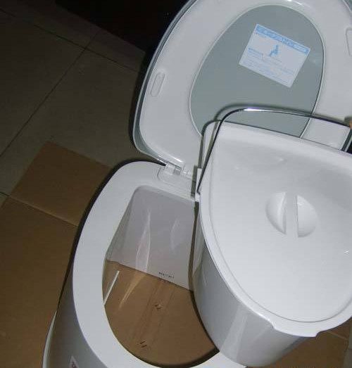 活动马桶好用吗 移动马桶使用后该怎么清洗 - 选购指南