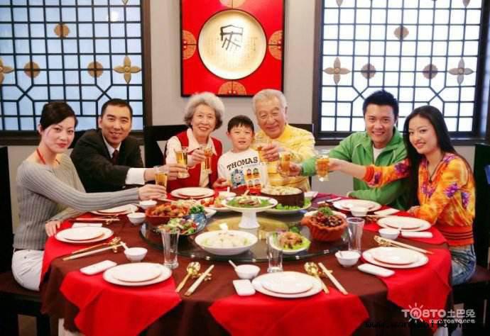 春节家居装饰 春节对联的选法和贴法 - 翻新攻略